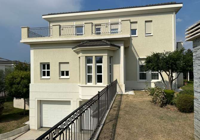 Casa in vendita 6+1 a Tirana - 2,850,000 Euro
