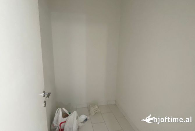 Shtepi me qera 1+1 ne Tirane - 400 Euro