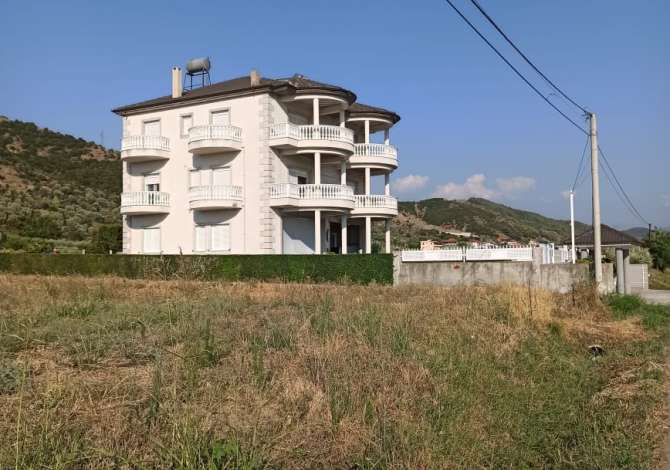 House for Sale 5+1 in Elbasan