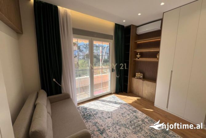 Shtepi ne shitje 3+1 ne Tirane - 215,000 Euro