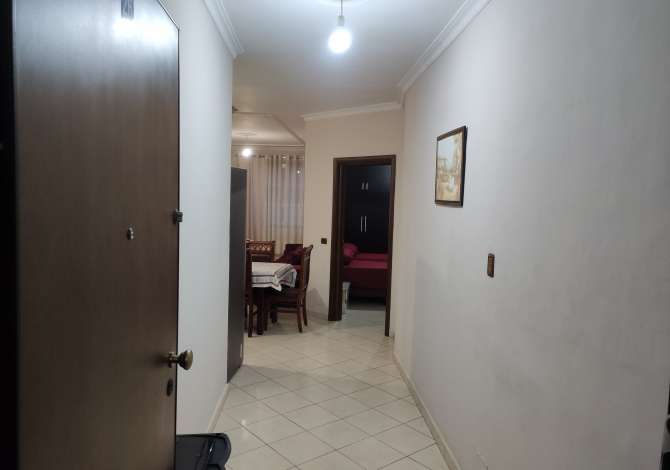 Shtepi me qera 2+1 ne Tirane - 300 Euro