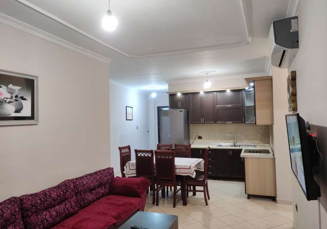 Shtepi me qera 2+1 ne Tirane - 300 Euro