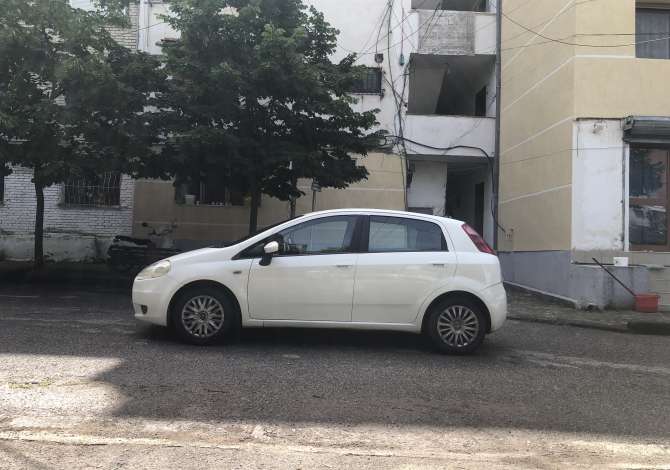 Cars for sale  in Tirana - 2,999 Euro