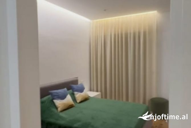 Shtepi me qera 2+1 ne Tirane - 1,200 Euro