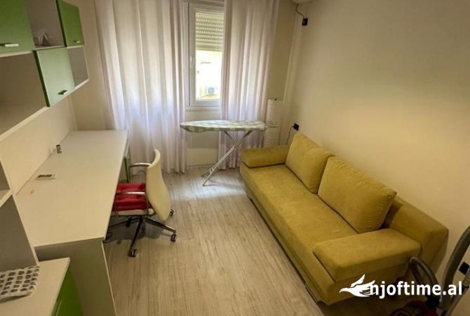 Shtepi me qera 2+1 ne Tirane - 550 Euro