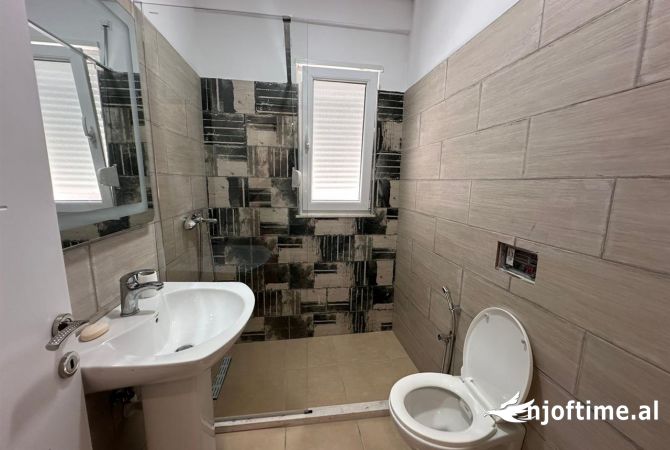 Shtepi me qera 1+1 ne Tirane - 550 Euro