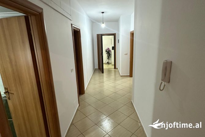 Shtepi me qera 2+1 ne Tirane - 500 Euro