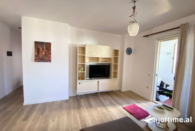 Shtepi ne shitje 1+1 ne Tirane - 130,000 Euro