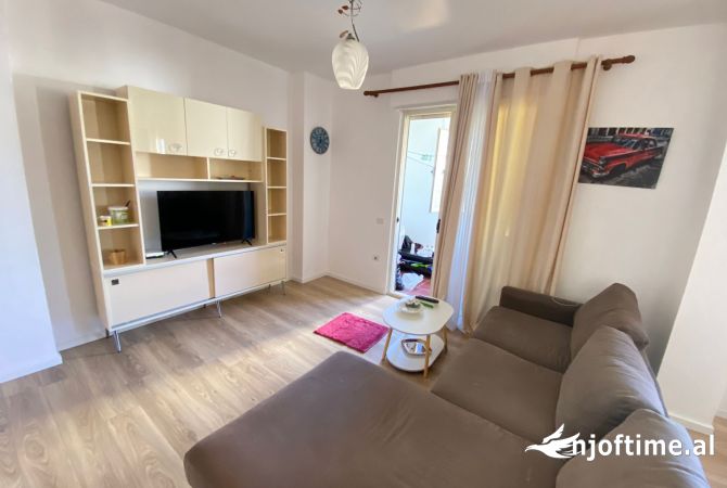 Shtepi ne shitje 1+1 ne Tirane - 130,000 Euro