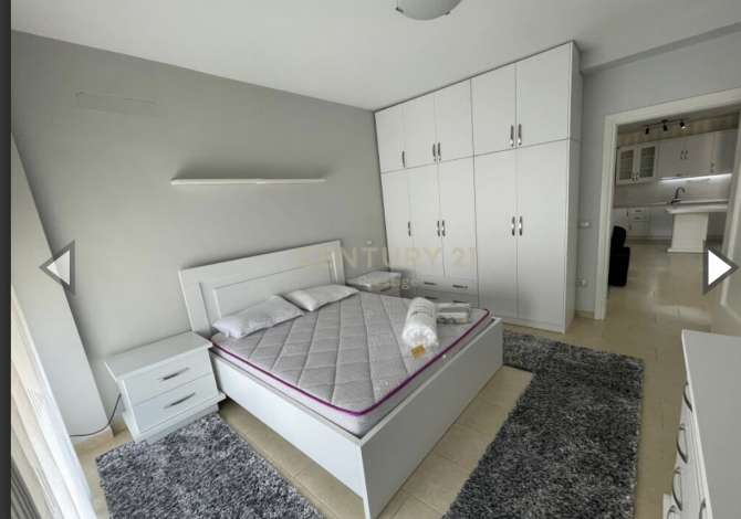 Shtepi me qera 2+1 ne Tirane - 700 Euro