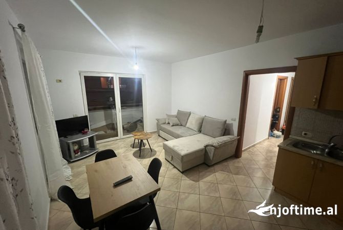 Shtepi me qera 2+1 ne Tirane - 550 Euro