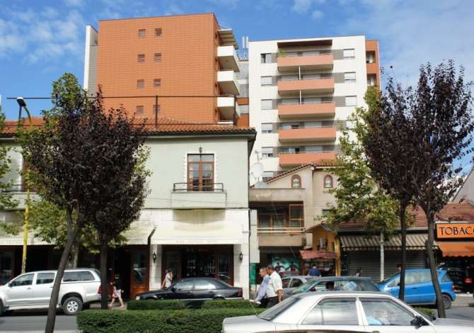 Shtepi me qera 1+1 ne Tirane - 690 Euro