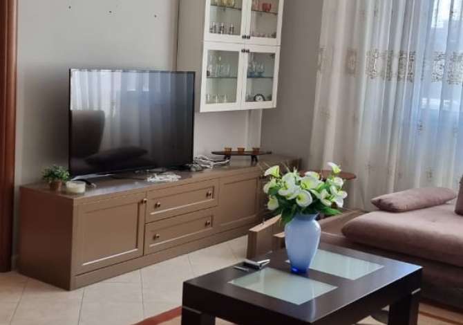 Shtepi me qera 3+1 ne Tirane - 750 Euro