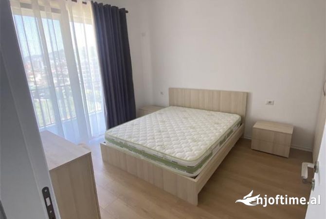 Shtepi me qera 1+1 ne Tirane - 420 Euro