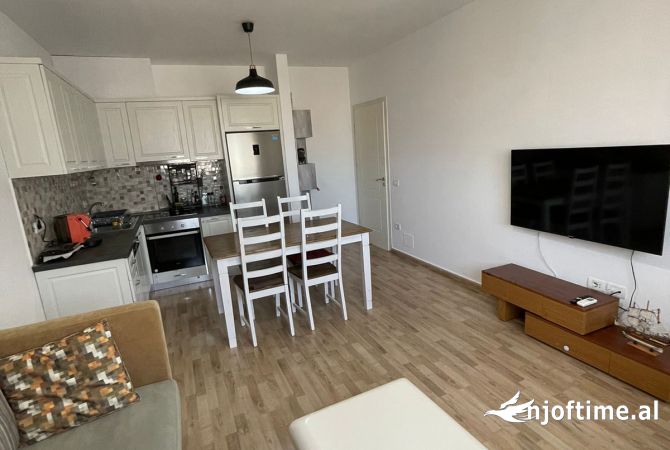 Shtepi me qera 2+1 ne Tirane - 550 Euro