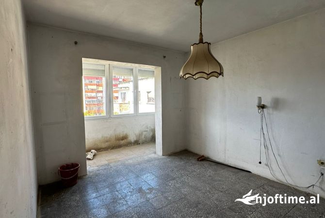 Shtepi ne shitje 1+1 ne Tirane - 75,000 Euro