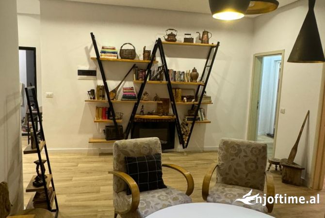 Shtepi me qera 2+1 ne Tirane - 650 Euro