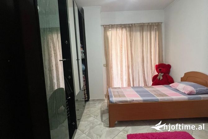 Shtepi me qera 2+1 ne Tirane - 450 Euro