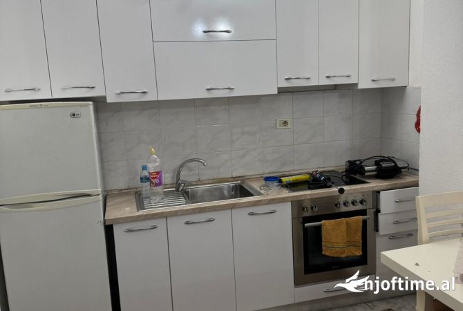 Shtepi me qera 2+1 ne Tirane - 600 Euro