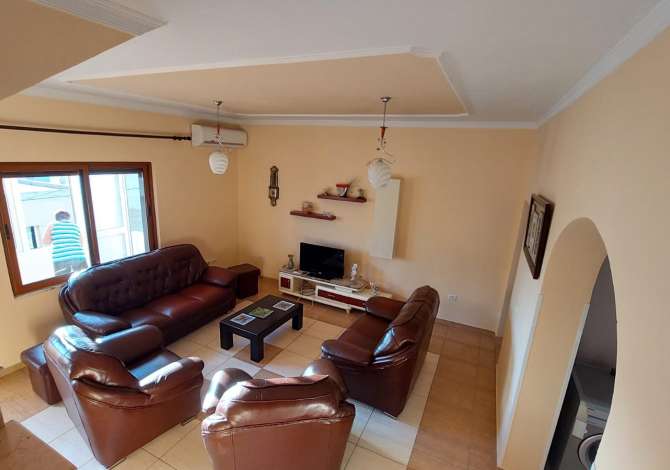 Shtepi ne shitje 4+1 ne Tirane - 280,000 Euro