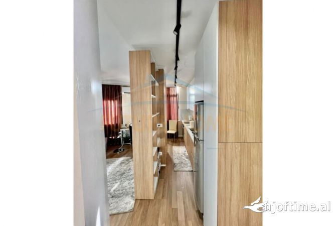 Shtepi me qera Garsoniere ne Tirane - 450 Euro