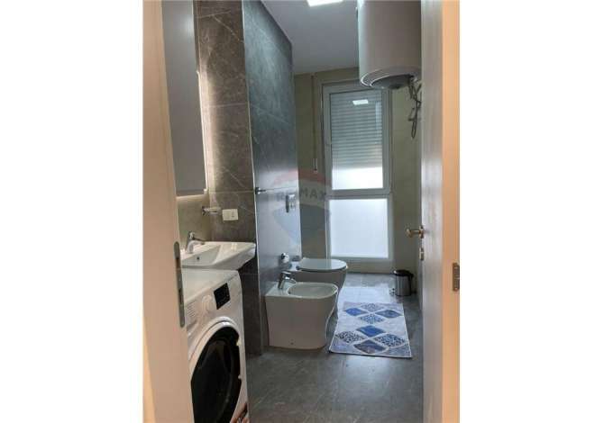 Shtepi me qera 2+1 ne Tirane - 800 Euro