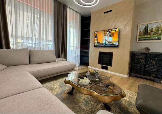 Casa in affitto 2+1 a Tirana - 1,500 Euro