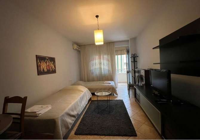 Shtepi me qera 2+1 ne Tirane - 700 Euro