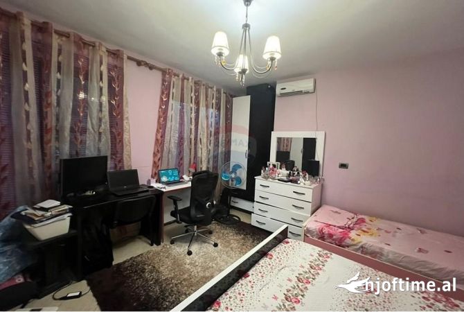 Shtepi me qera 2+1 ne Tirane - 45,000 Leke