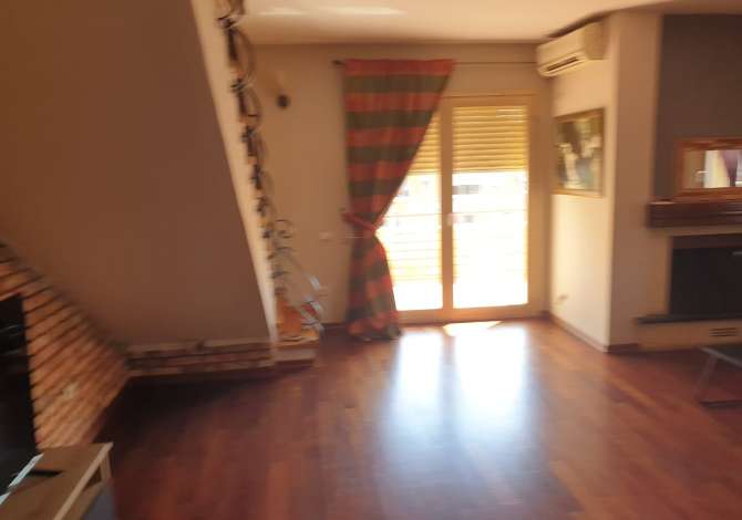 Shtepi me qera 4+1 ne Tirane - 1,500 Euro