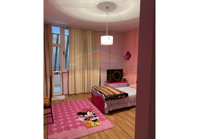 Shtepi me qera 4+1 ne Tirane - 900 Euro