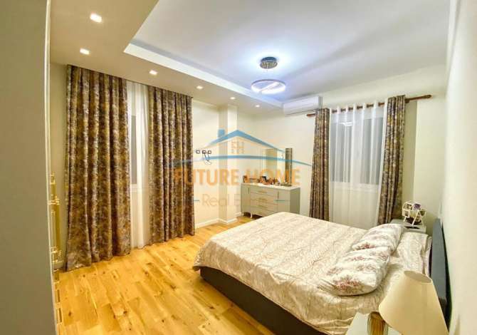 Shtepi me qera 4+1 ne Tirane - 3,500 Euro