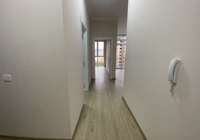 Ambjent biznesi me qera 3+1 ne Tirane - 450 Euro