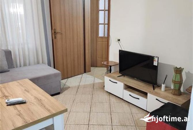 Shtepi me qera 2+1 ne Tirane - 450 Euro