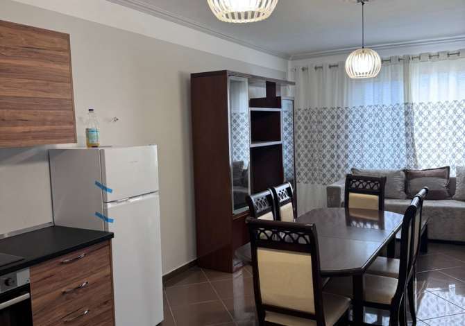 Shtepi me qera 2+1 ne Tirane - 650 Euro