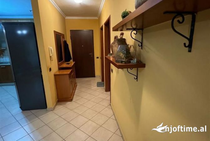 Shtepi me qera 2+1 ne Tirane - 600 Euro