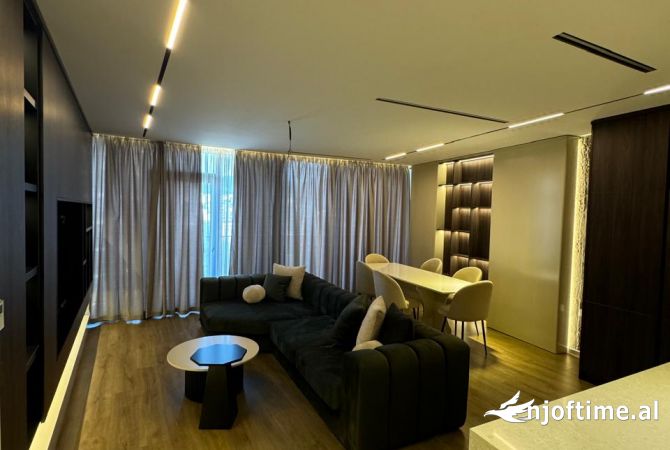 Shtepi me qera 2+1 ne Tirane - 2,000 Euro