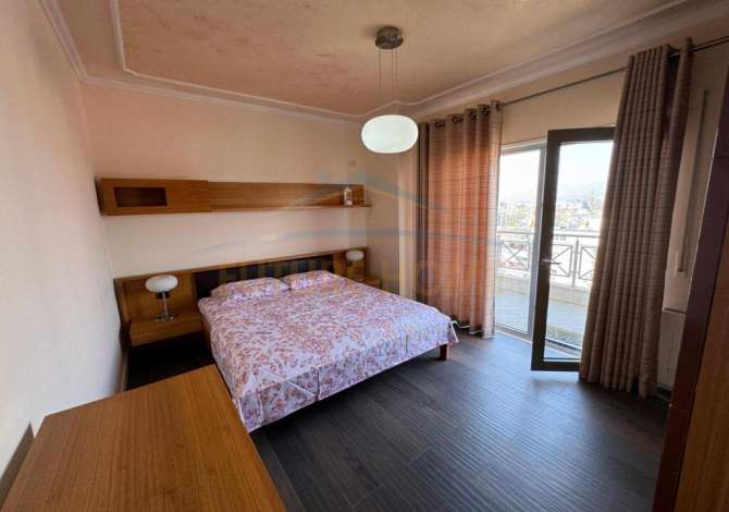 Shtepi me qera 2+1 ne Tirane - 1,000 Euro