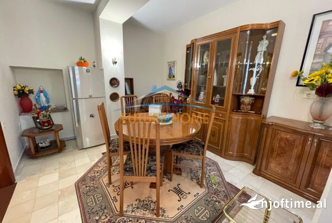 Shtepi ne shitje 1+1 ne Tirane - 126,000 Euro