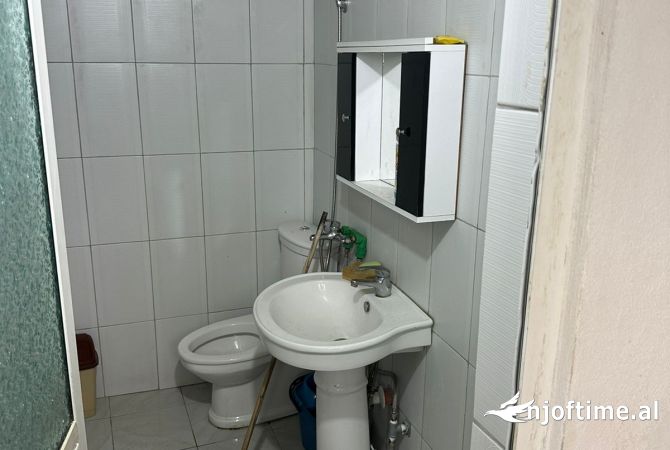 House for Rent 1+1 in Tirana - 22,000 Leke