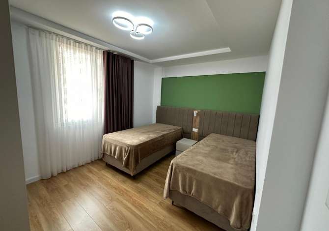 Shtepi me qera 2+1 ne Tirane - 1,200 Euro