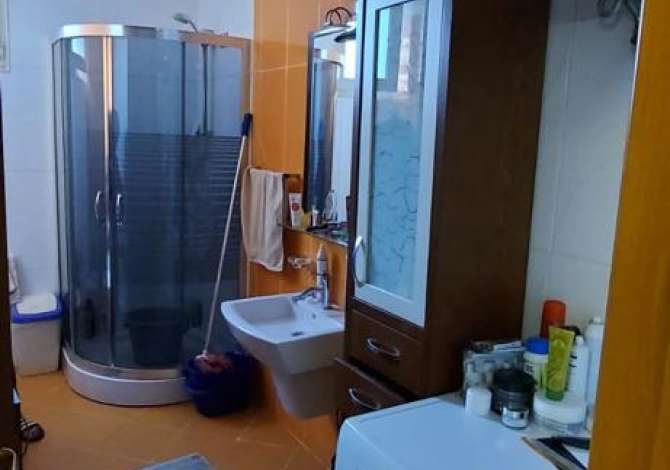 Shtepi me qera 2+1 ne Tirane - 650 Euro