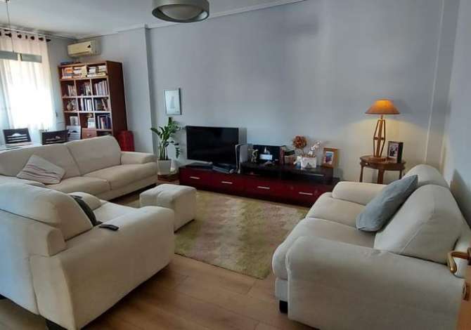 Shtepi me qera 2+1 ne Tirane - 650 Euro