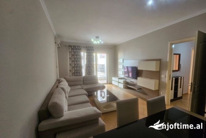 Shtepi me qera 2+1 ne Tirane - 500 Euro