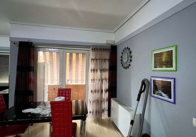 Shtepi me qera 2+1 ne Tirane - 748 Euro