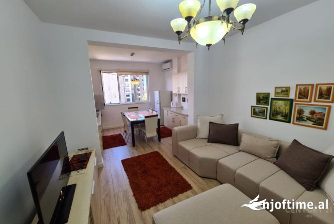 Shtepi me qera 2+1 ne Tirane - 700 Euro