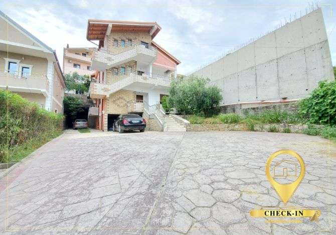 Casa in vendita 7+1 a Tirana - 250,000 Euro