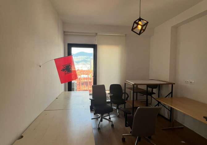 Casa in affitto 3+1 a Tirana - 1,700 Euro