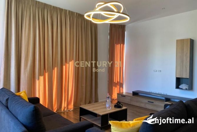 Shtepi me qera 2+1 ne Tirane - 1,300 Euro