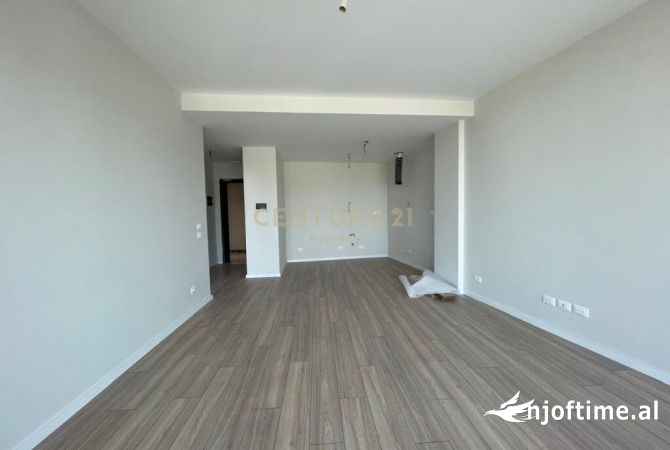 Ambjent biznesi me qera 3+1 ne Tirane - 850 Euro